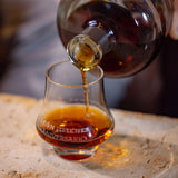 Ron E. León Jimenes 110e verjaardag: een eeuw meesterschap in 70 cl